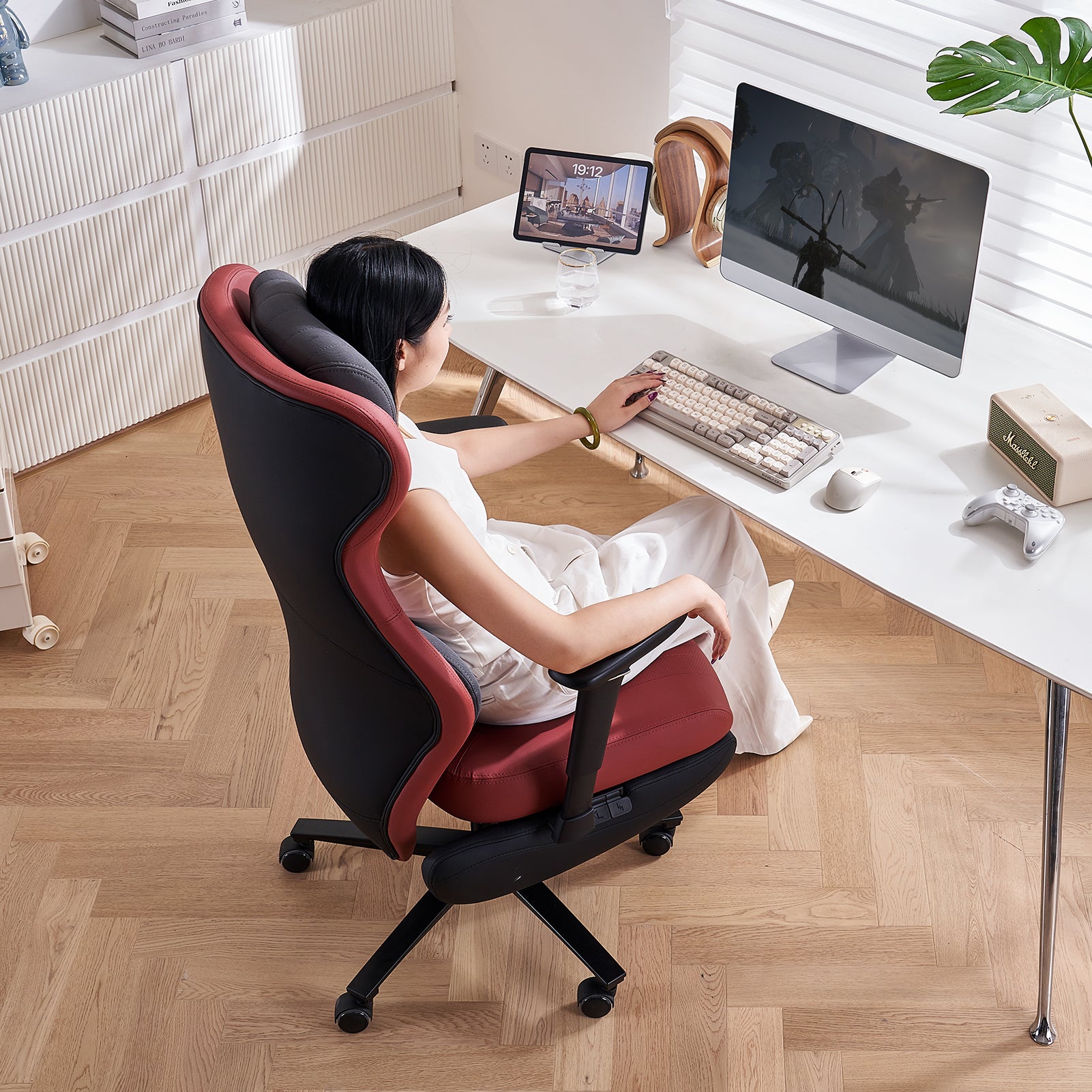 EMIAH GT100 Ergonomic Gaming Office Chair with Foot Rest