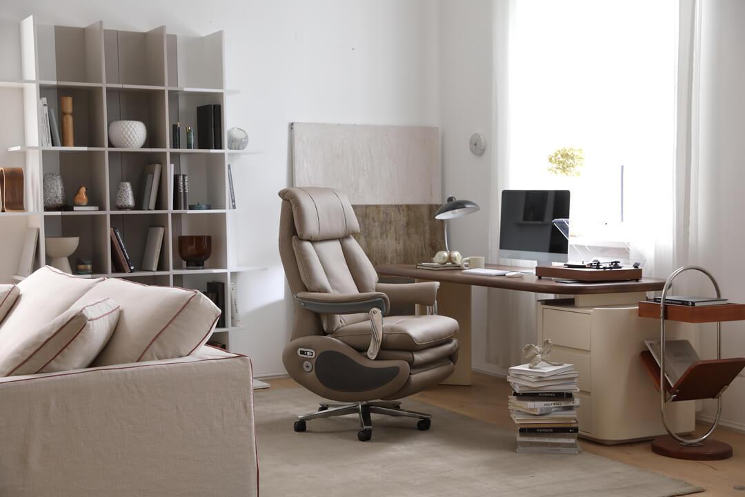 EMIAH CHAIR